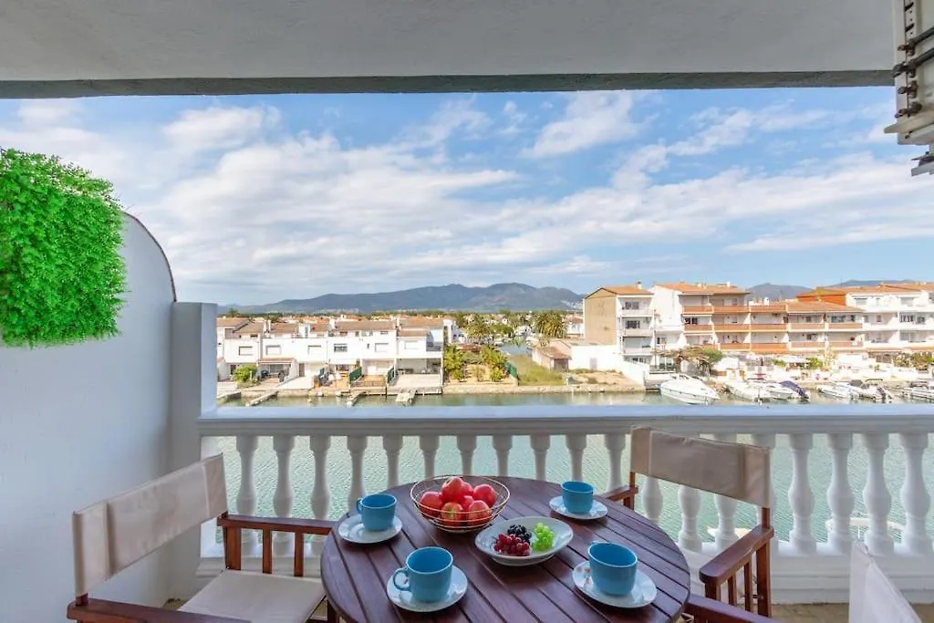 Centrico, Tranquilo, Playa Port Emporda Apartment Empuriabrava